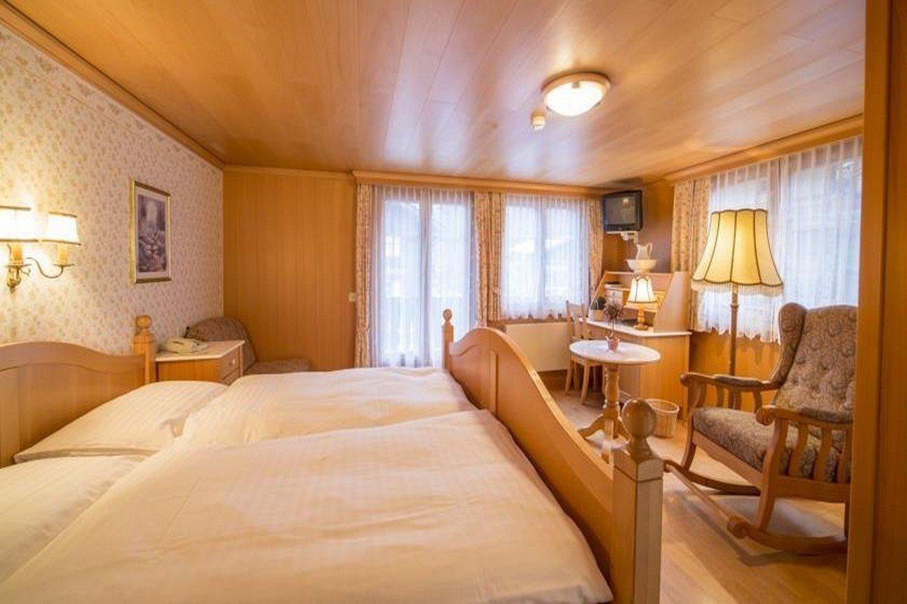 Hotel Olympia ساس-الماغيل المظهر الخارجي الصورة