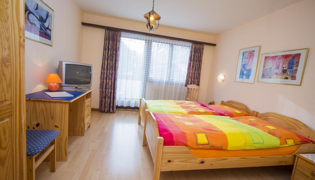 Hotel Olympia ساس-الماغيل الغرفة الصورة