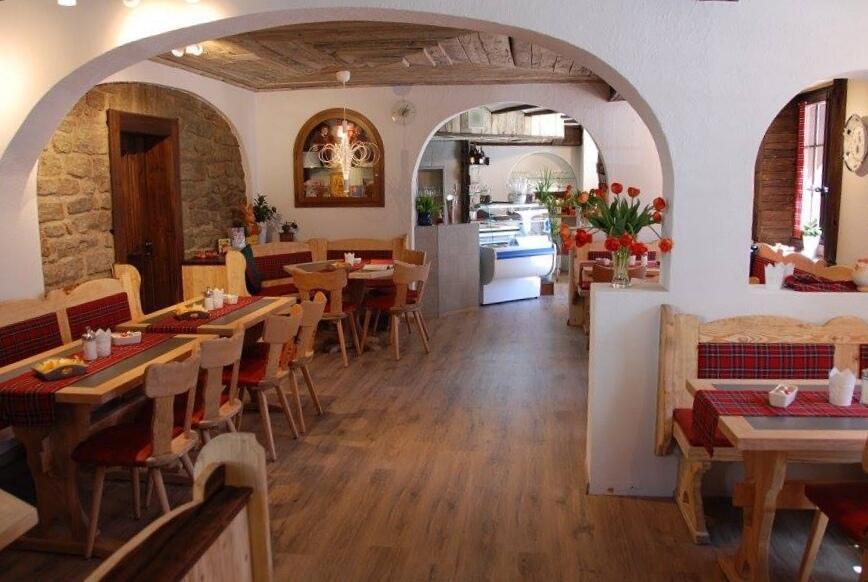 Hotel Olympia ساس-الماغيل المظهر الخارجي الصورة