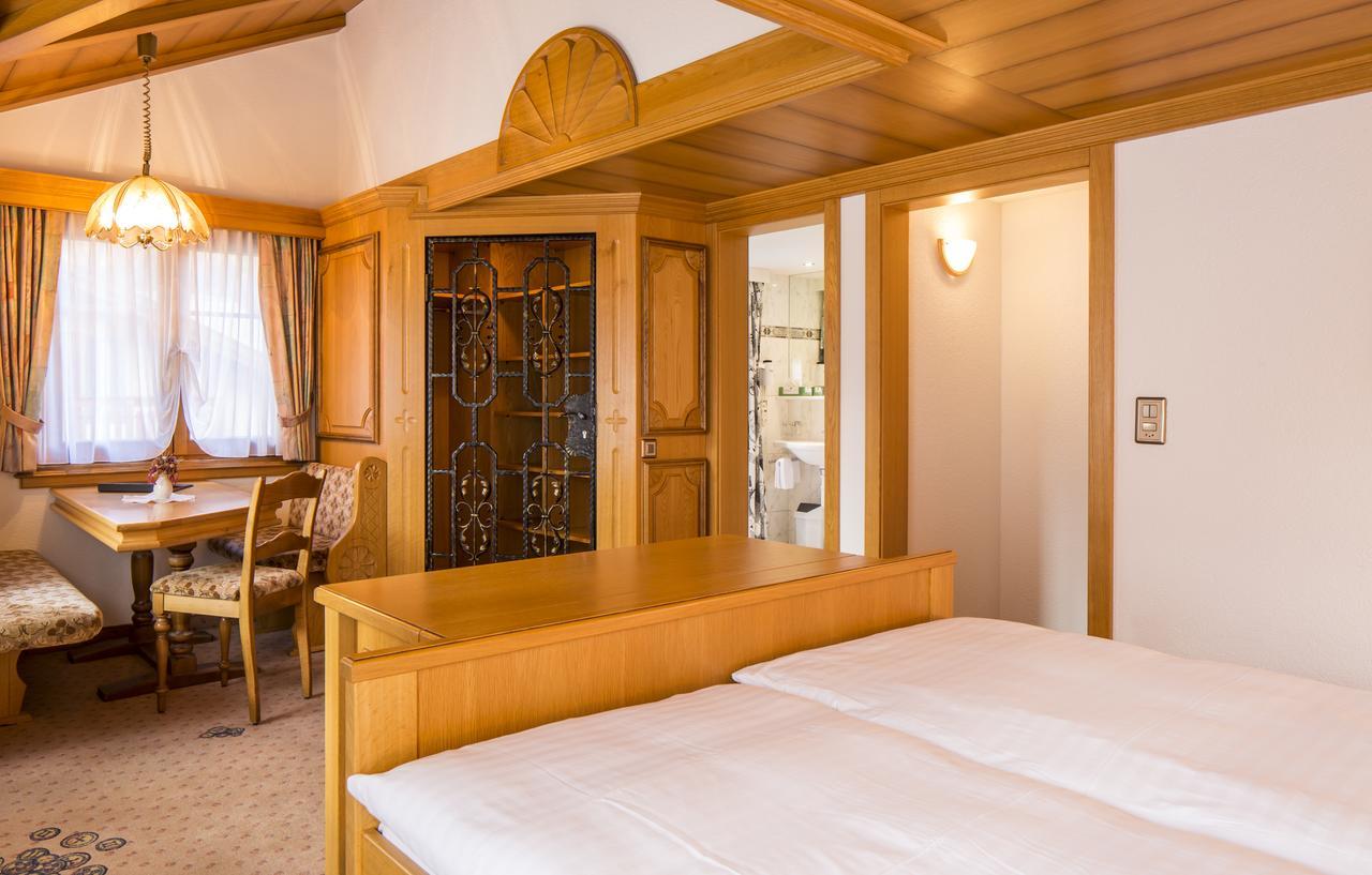 Hotel Olympia ساس-الماغيل المظهر الخارجي الصورة